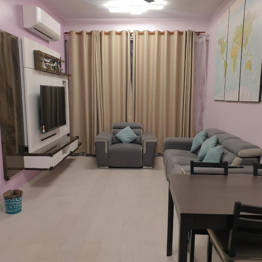 Nice Stay In Heart Of Kota Bharu@Troika,Free Wifi. Bagian luar foto