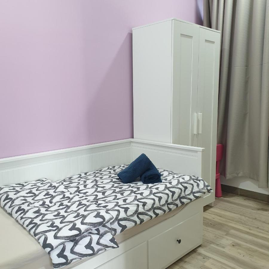 Nice Stay In Heart Of Kota Bharu@Troika,Free Wifi. Bagian luar foto